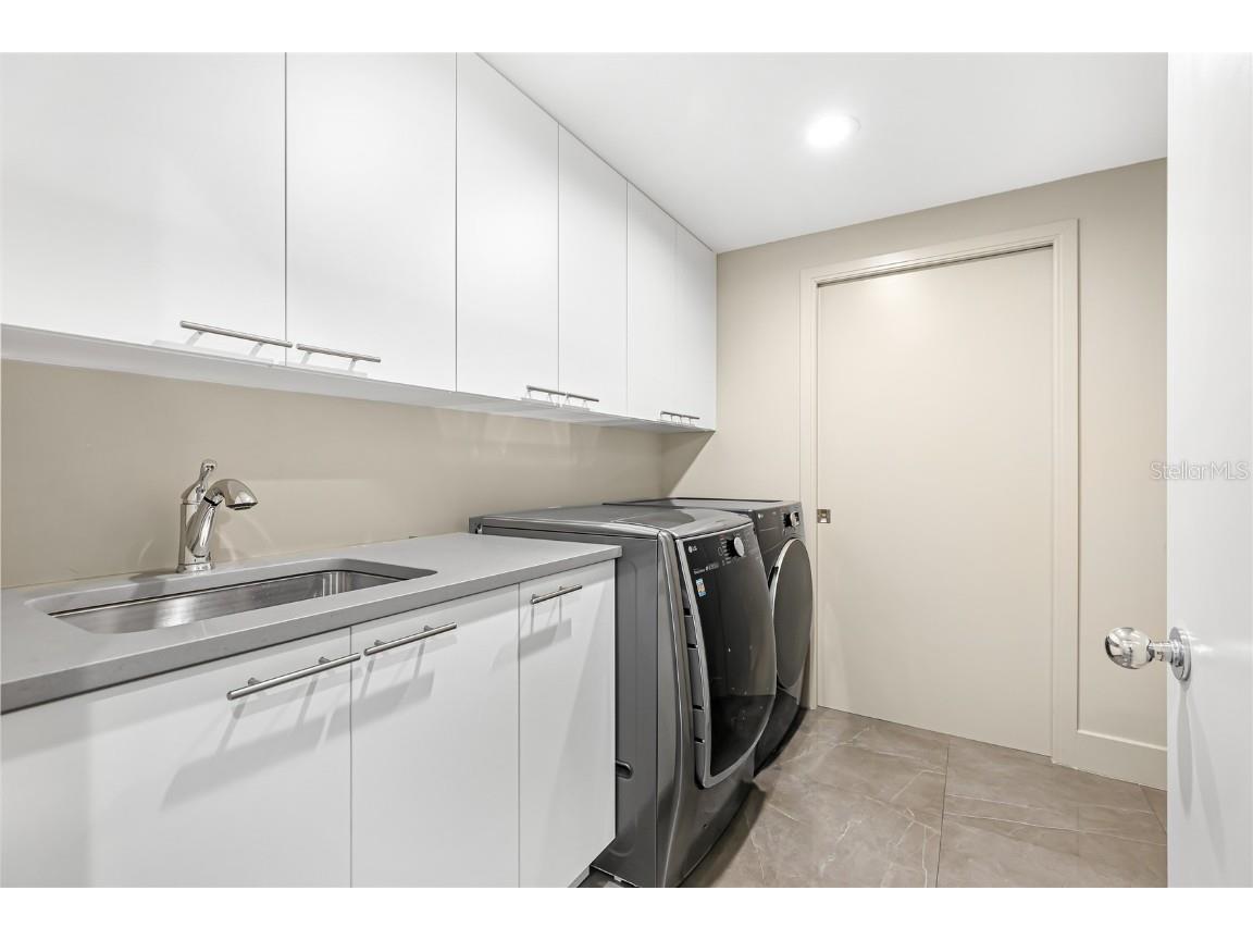 455 Longboat Club Road #PH8 Longboat Key FL 34228 A4671740 image26