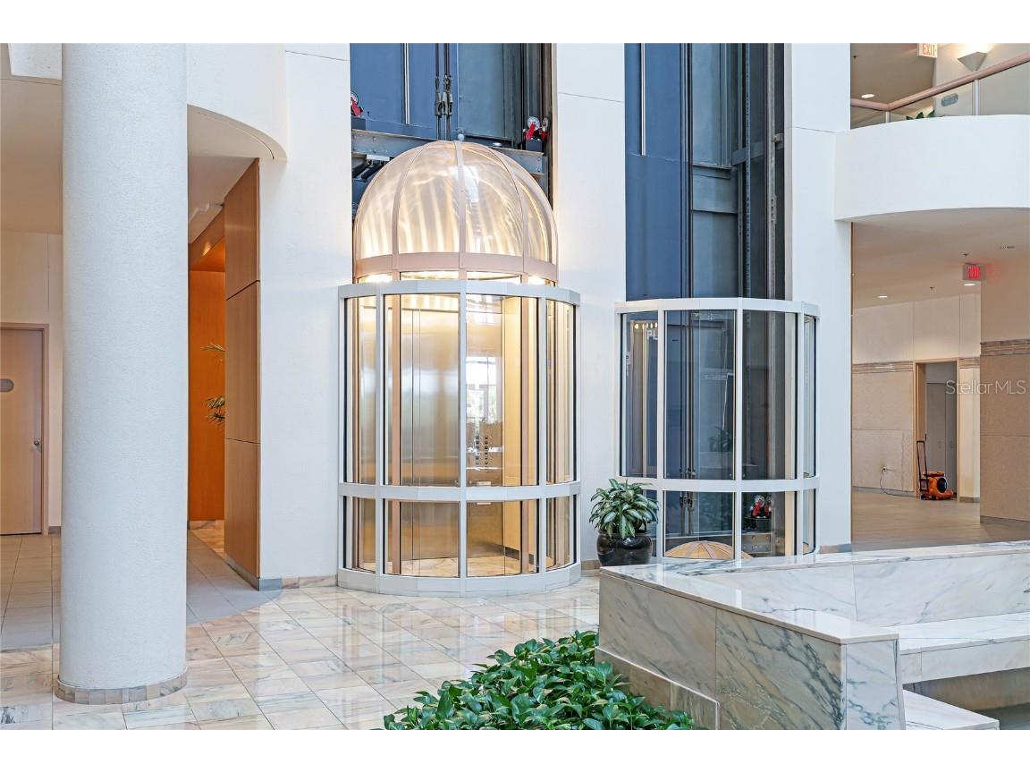 455 Longboat Club Road #PH8 Longboat Key FL 34228 A4671740 image42