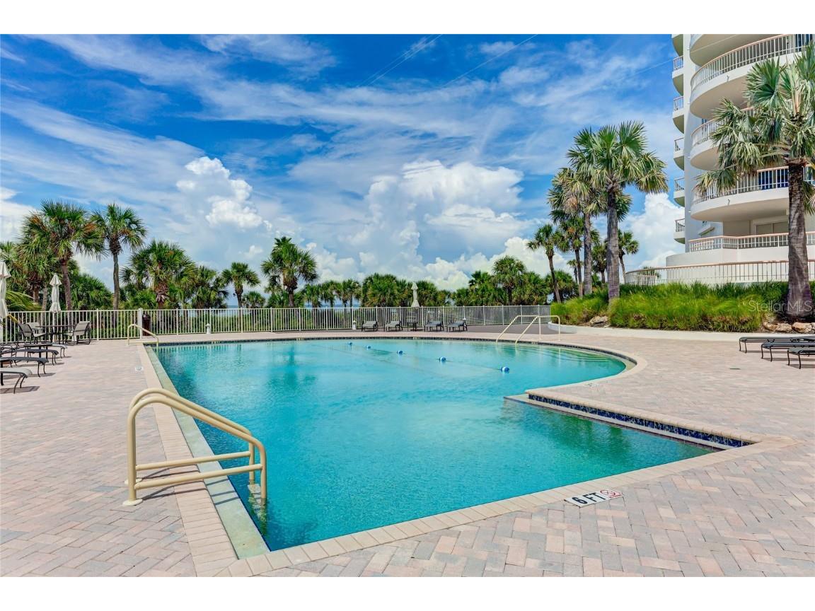 455 Longboat Club Road #PH8 Longboat Key FL 34228 A4671740 image52