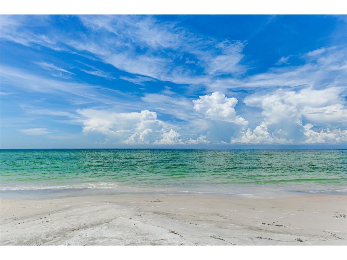 455 Longboat Club Road #PH8 Longboat Key FL 34228 A4671740 image60