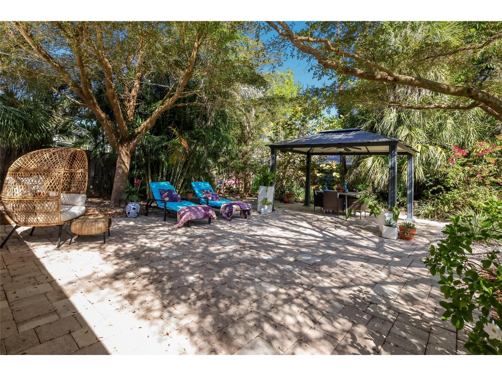 455 S Shore Drive Sarasota FL 34234 A4687114 image32
