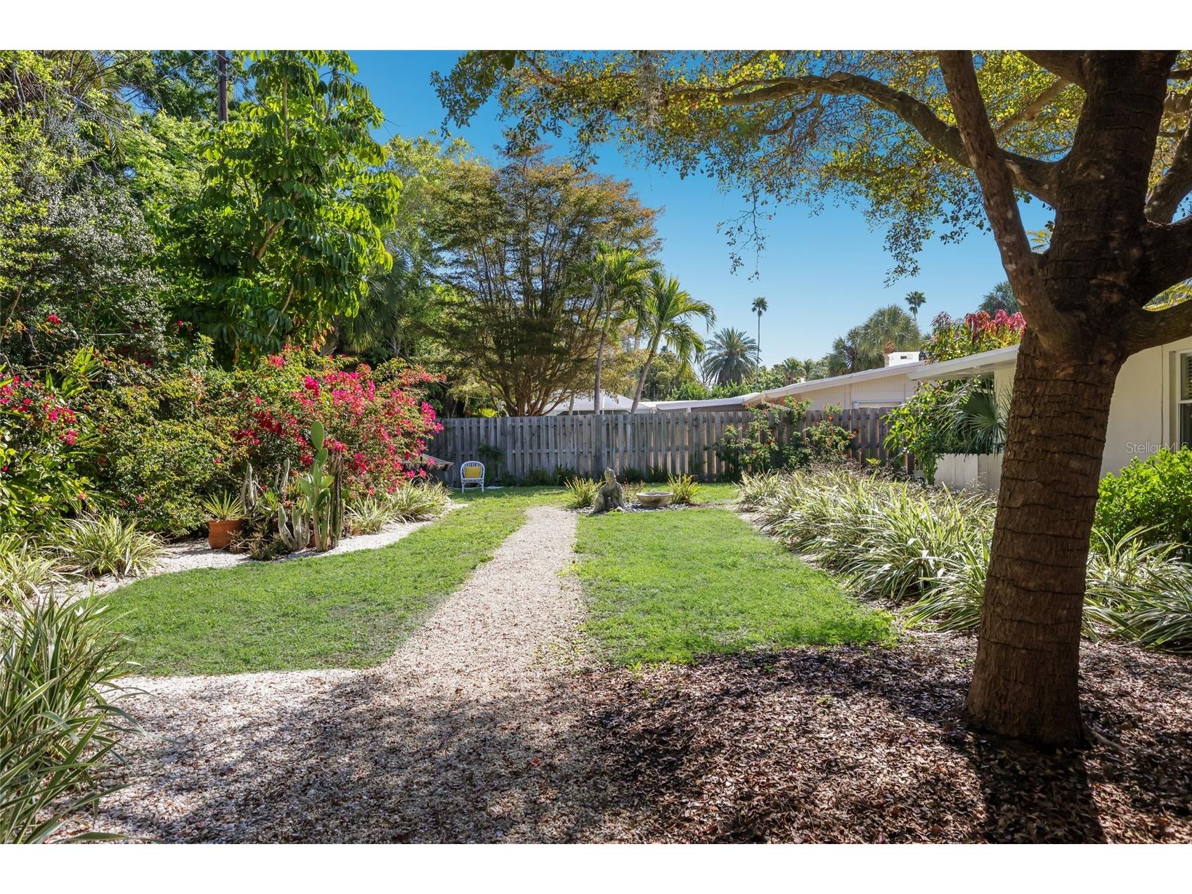 455 S Shore Drive Sarasota FL 34234 A4687114 image35