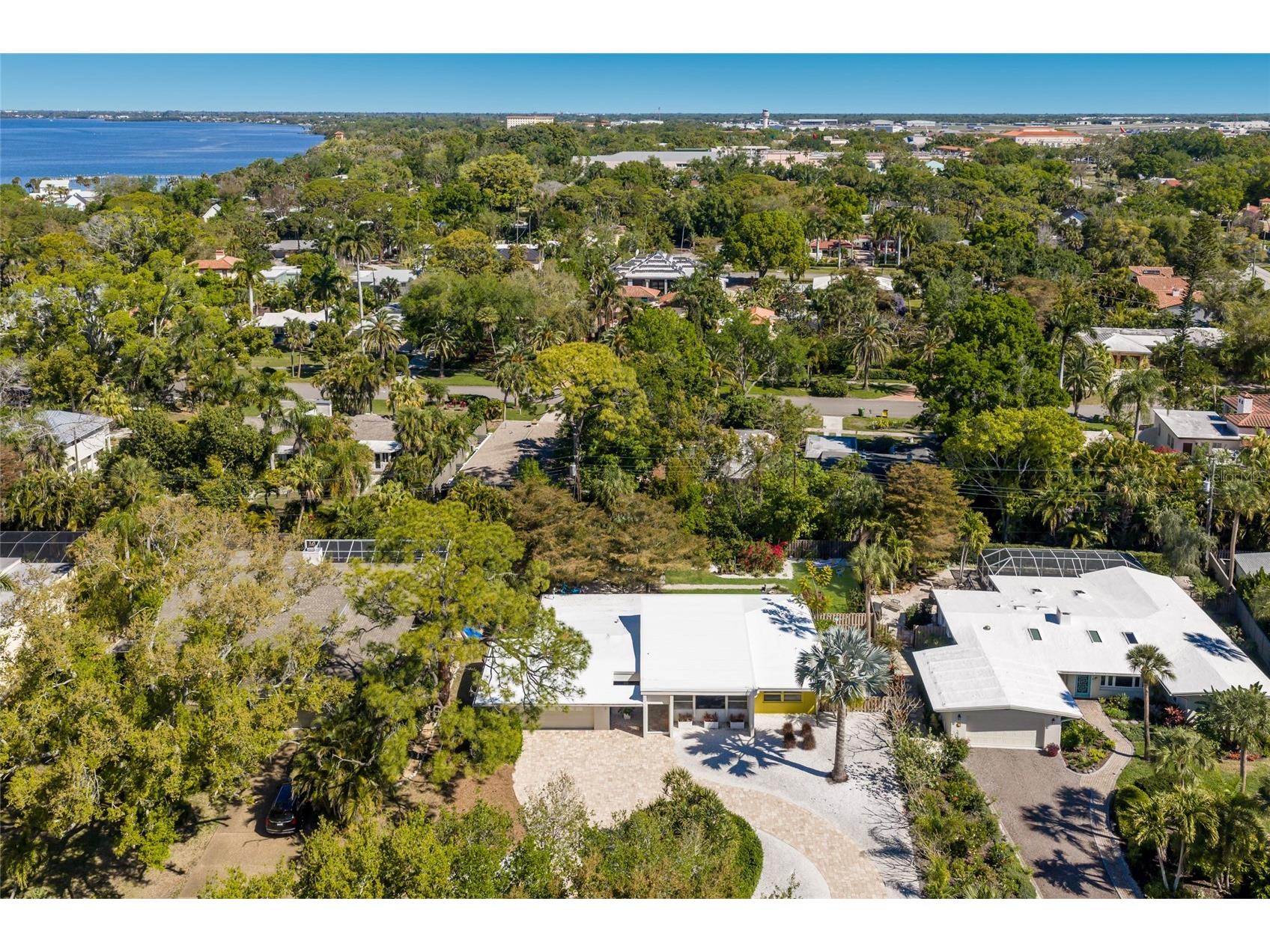 455 S Shore Drive Sarasota FL 34234 A4687114 image47