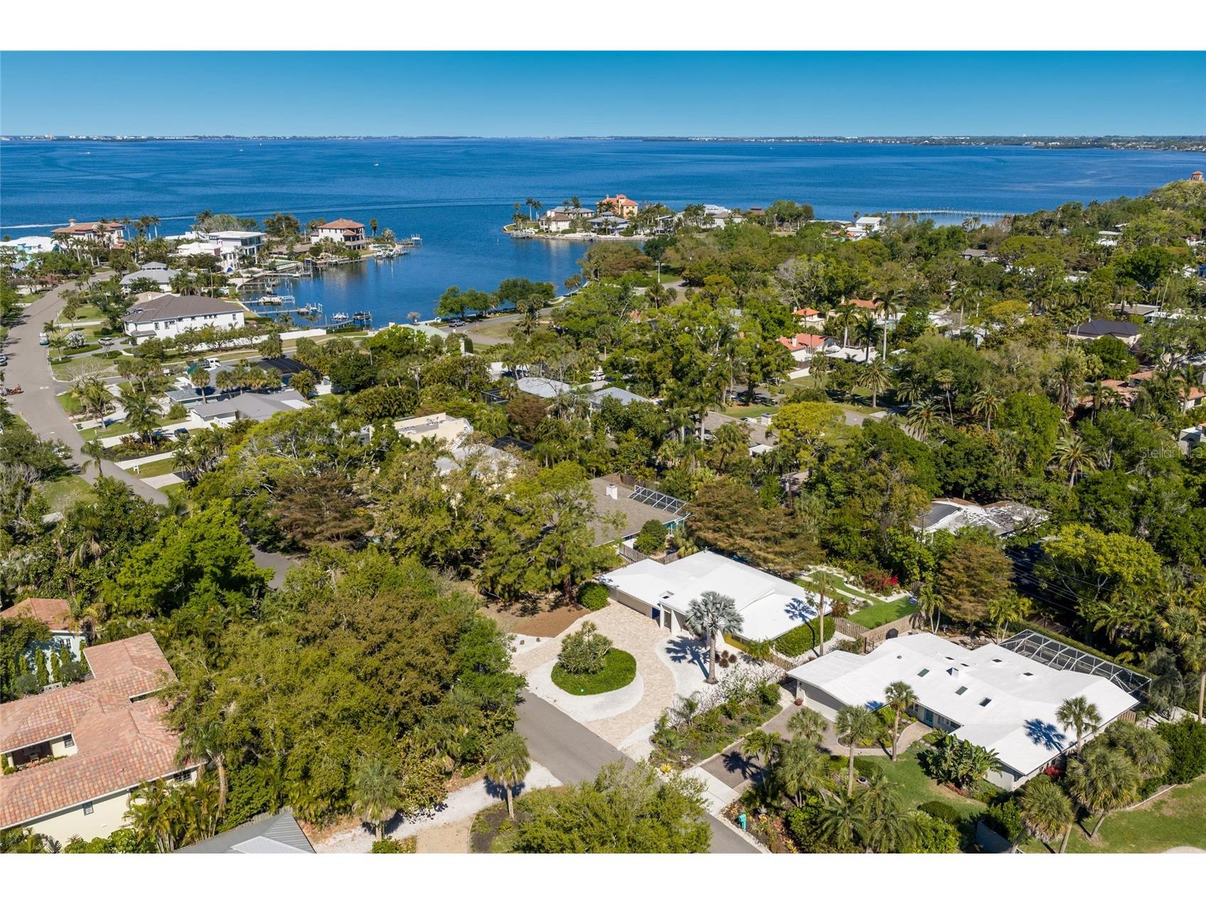 455 S Shore Drive Sarasota FL 34234 A4687114 image49