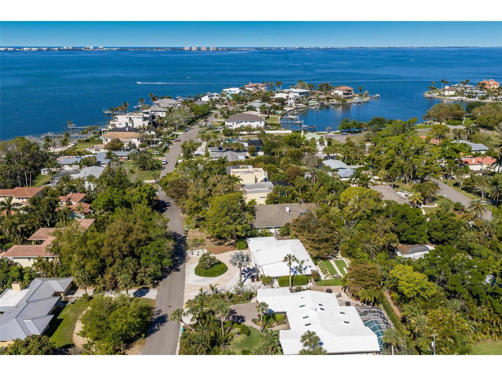 455 S Shore Drive Sarasota FL 34234 A4687114 image50
