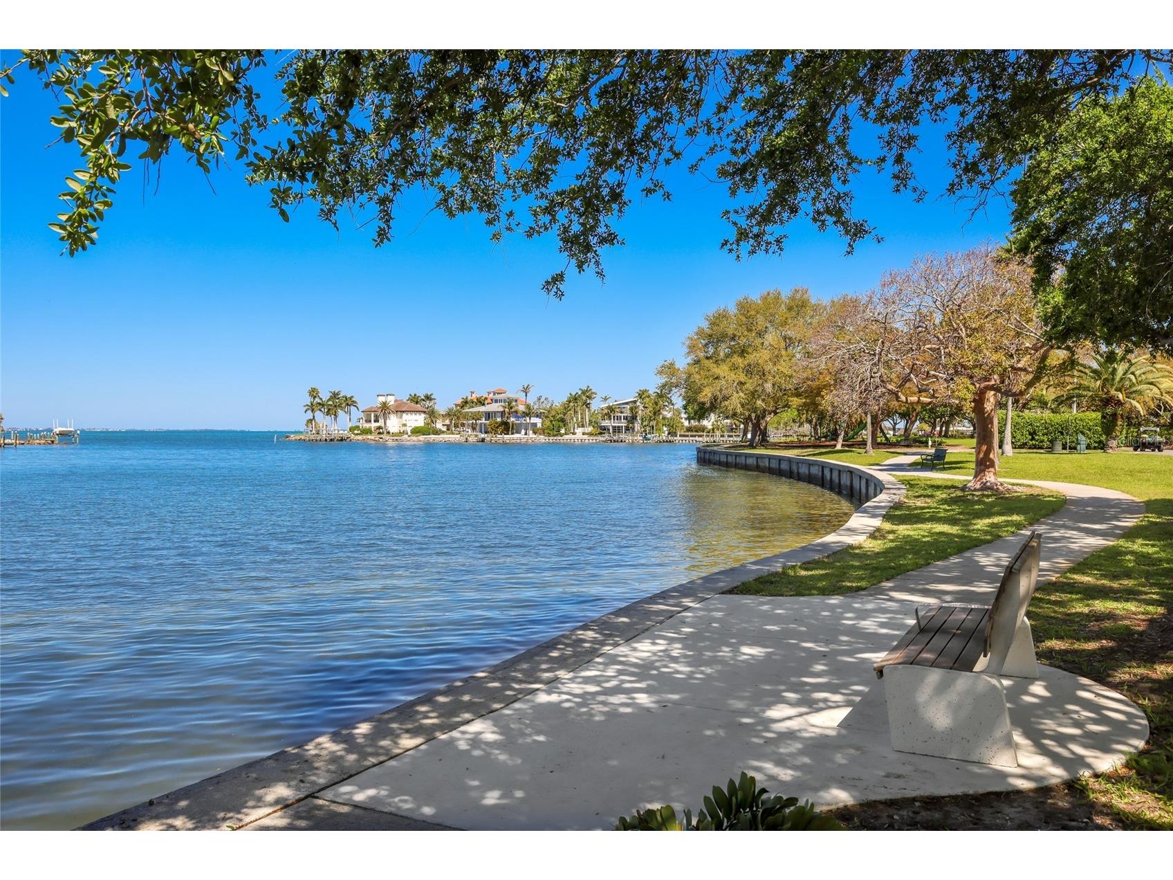 455 S Shore Drive Sarasota FL 34234 A4687114 image54
