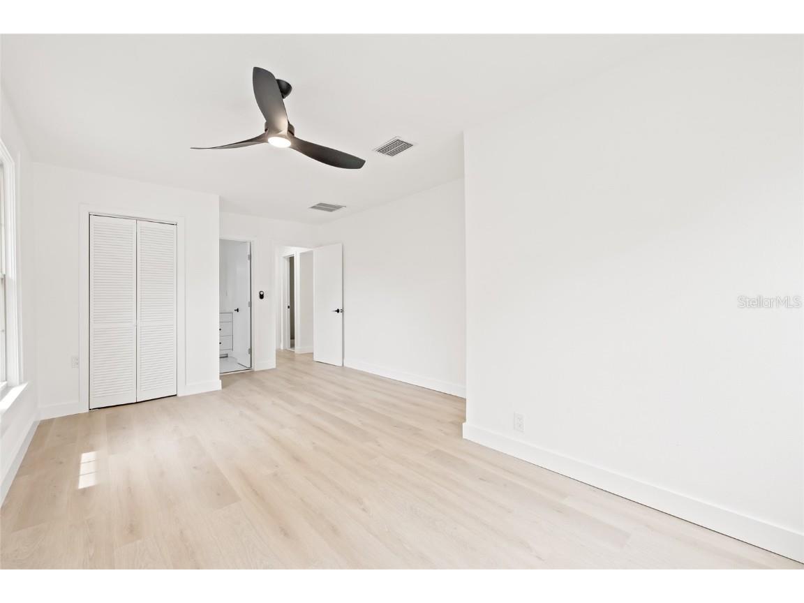 4550 21st Street N Saint Petersburg FL 33714 TB8430240 image24