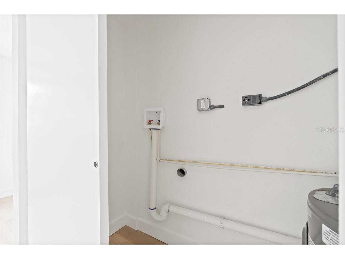 4550 21st Street N Saint Petersburg FL 33714 TB8430240 image31