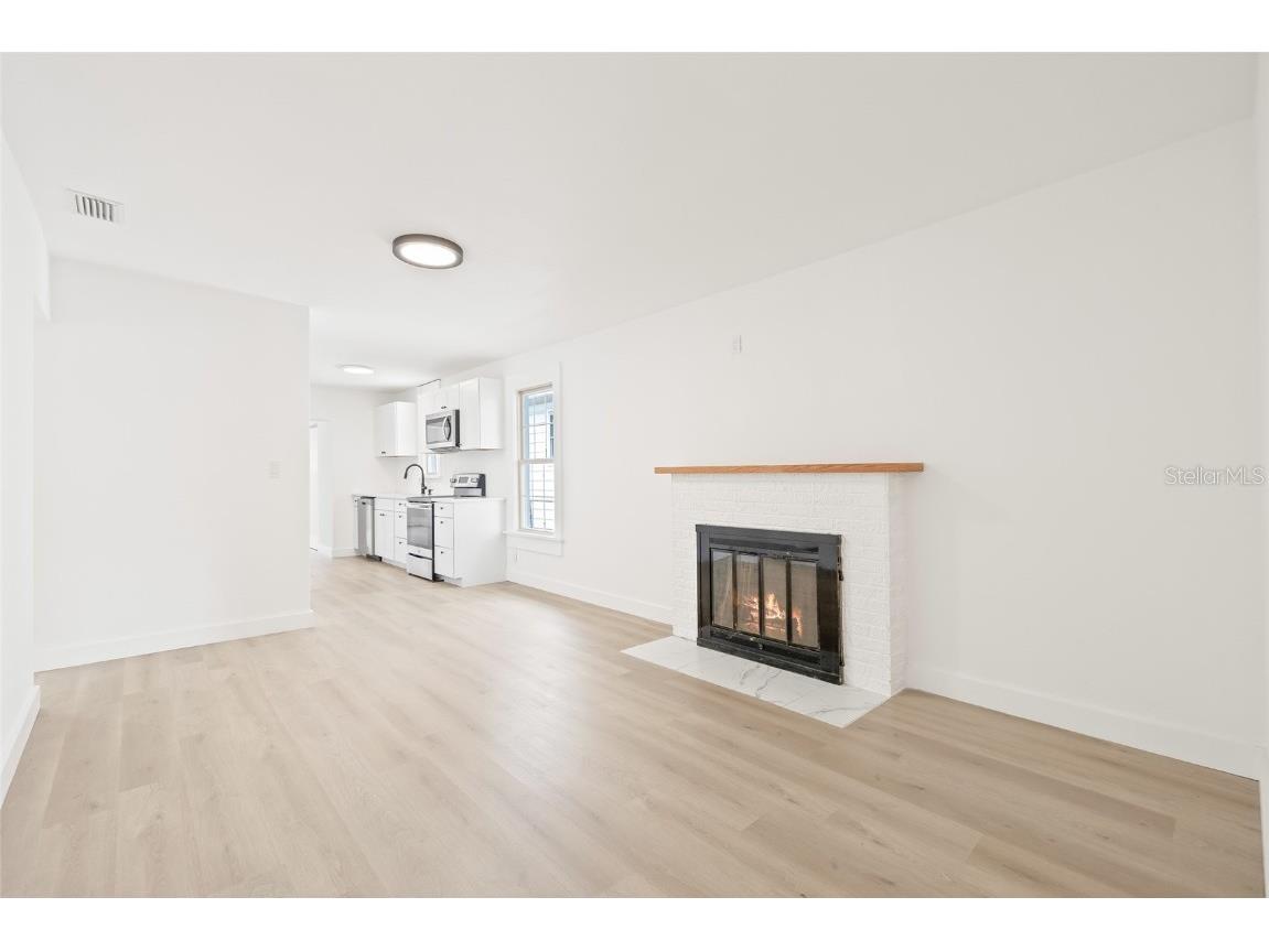 4550 21st Street N Saint Petersburg FL 33714 TB8430240 image9