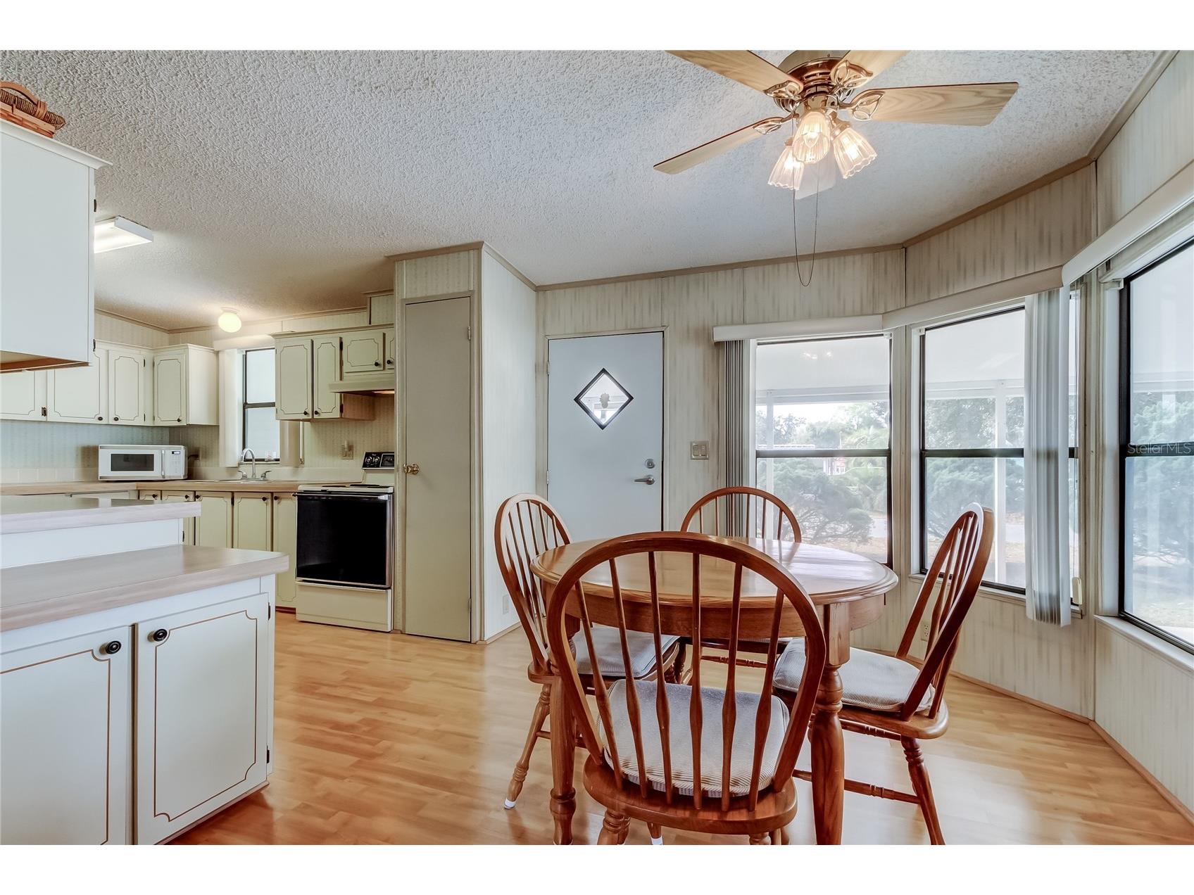 4550 Charter Street Zephyrhills FL 33542 TB8480566 image26