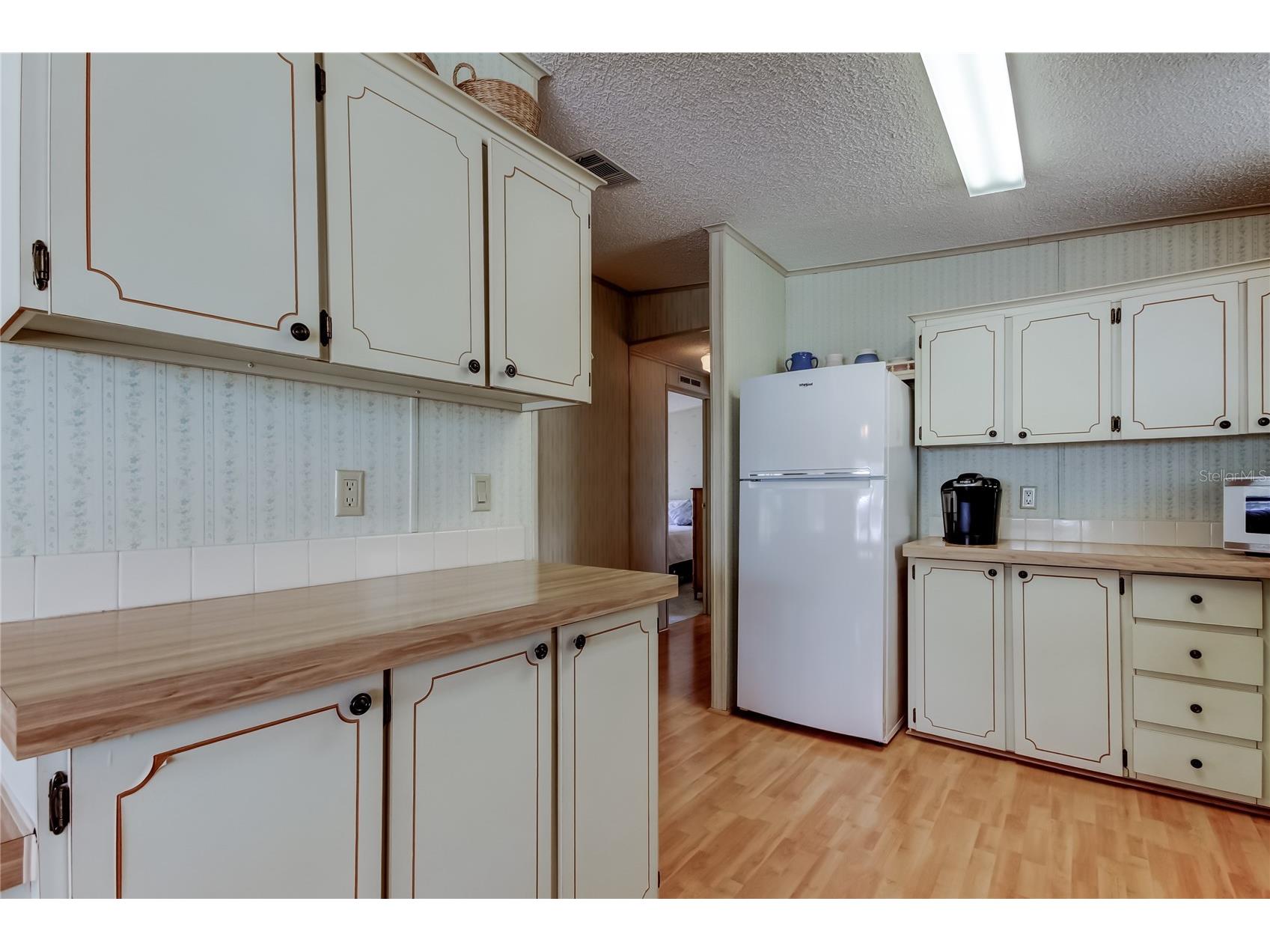 4550 Charter Street Zephyrhills FL 33542 TB8480566 image32