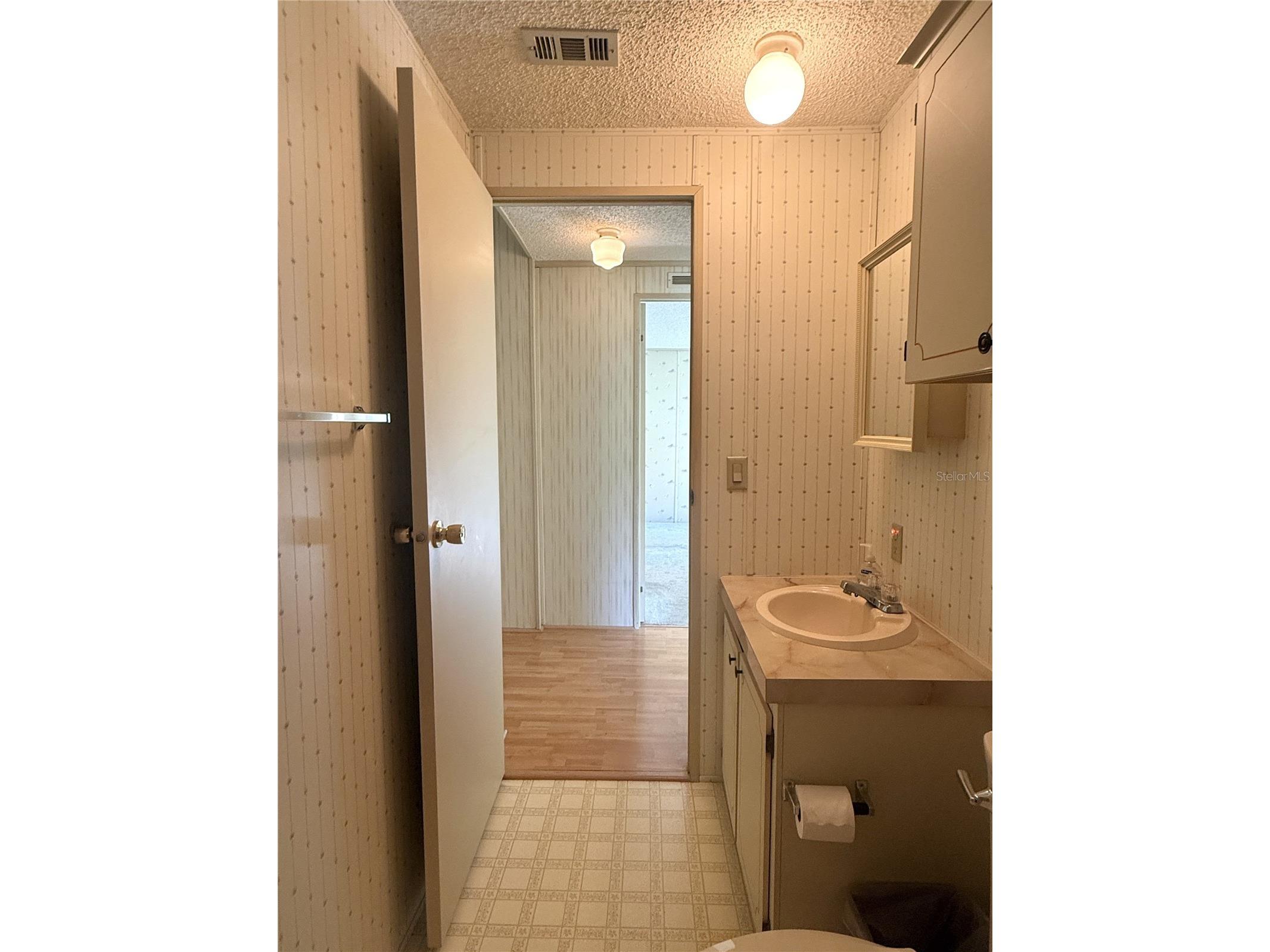 4550 Charter Street Zephyrhills FL 33542 TB8524433 image19