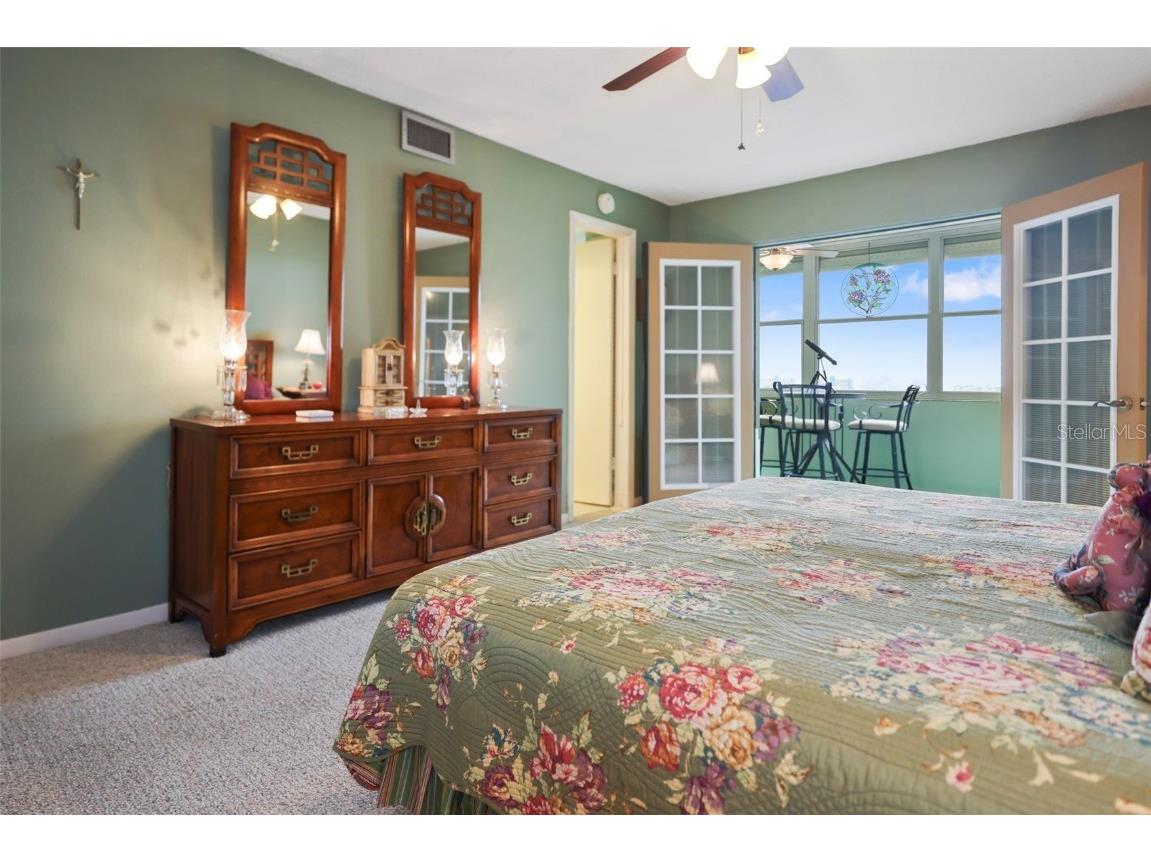 4550 Cove Circle #1003 Saint Petersburg FL 33708 TB8390332 image12