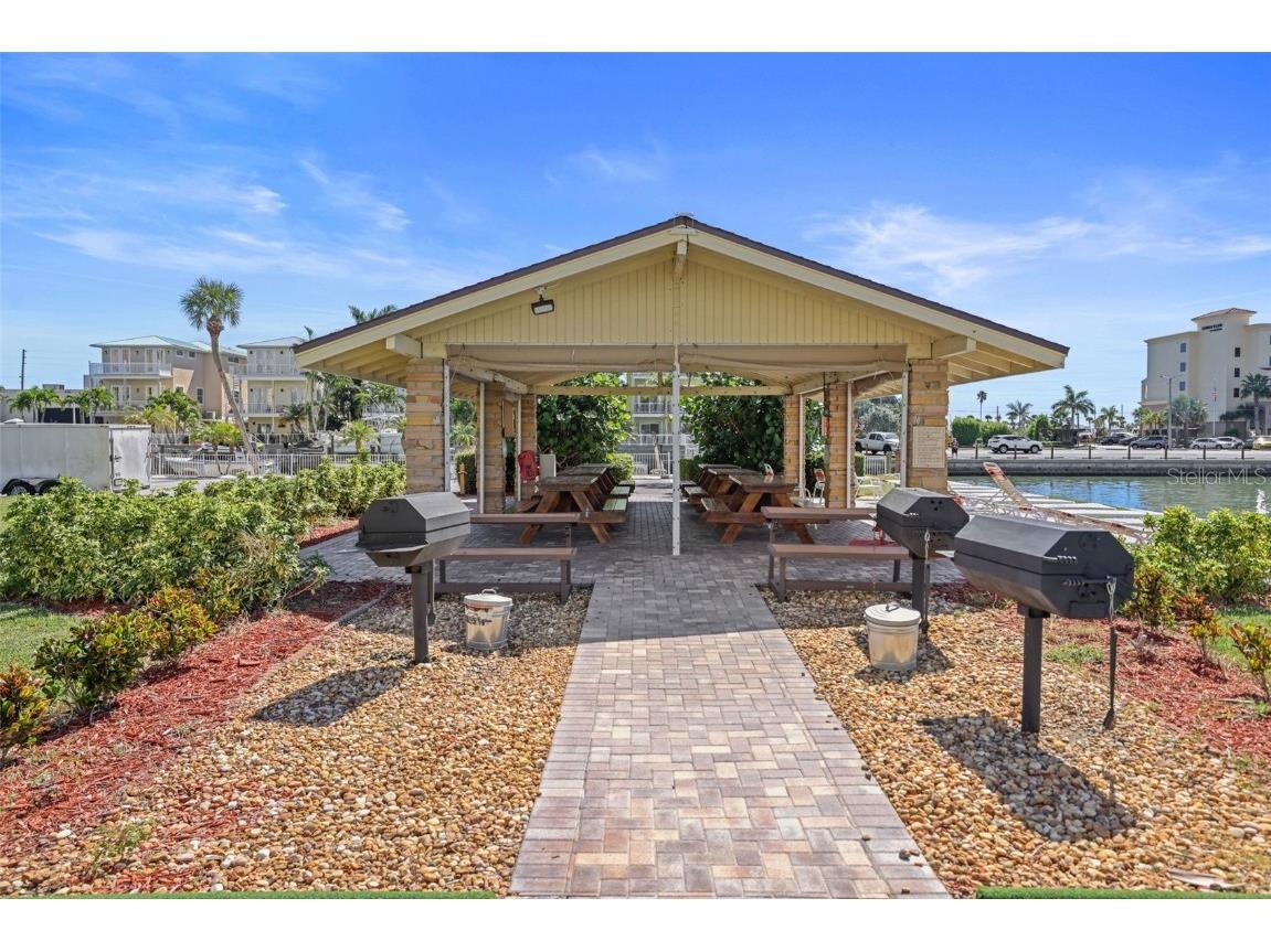 4550 Cove Circle #1003 Saint Petersburg FL 33708 TB8390332 image18