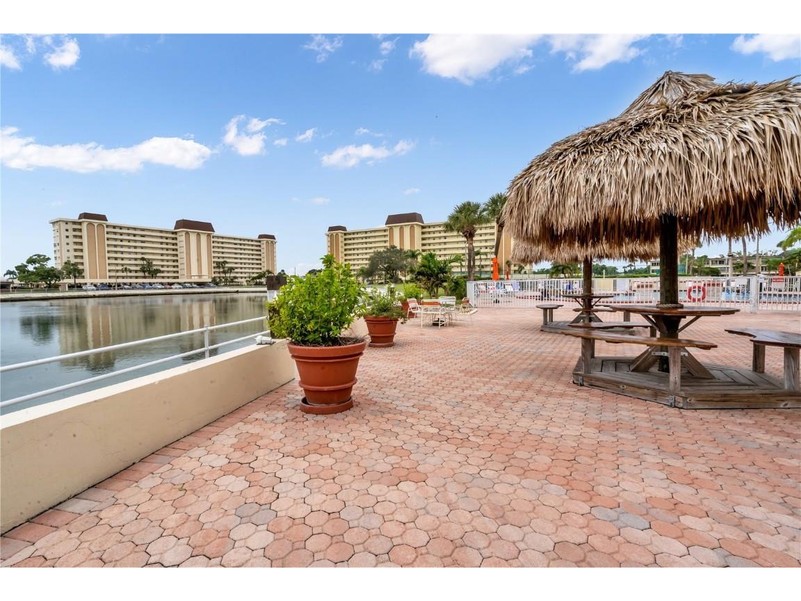 4550 Cove Circle #1003 Saint Petersburg FL 33708 TB8390332 image29