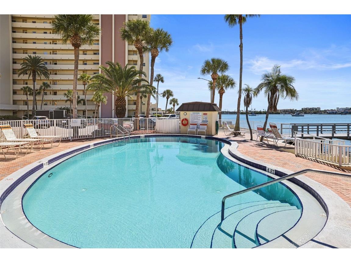 4550 Cove Circle #1003 Saint Petersburg FL 33708 TB8390332 image31