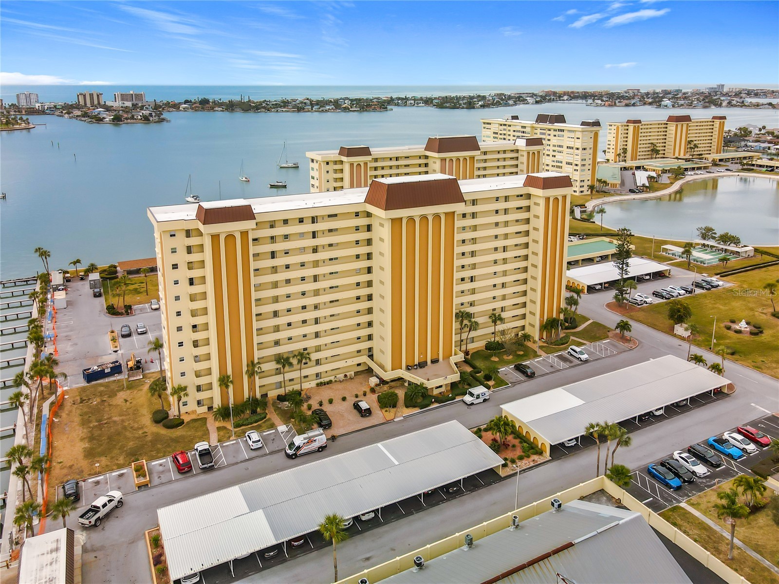 4550 Cove Circle #106 Saint Petersburg FL 33708 - BOCA CIEGA BAY TB8473752 image1