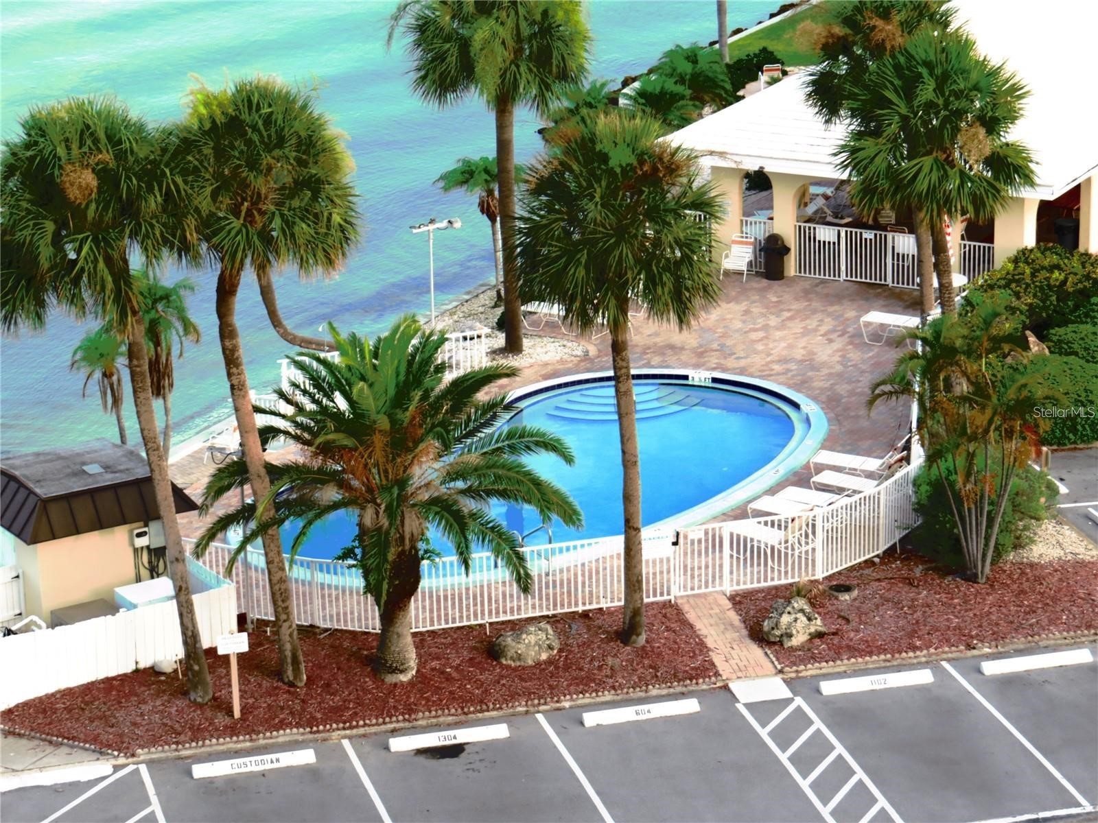 4550 Cove Circle #106 Saint Petersburg FL 33708 - BOCA CIEGA BAY TB8473752 image3