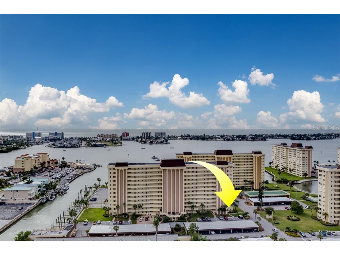 4550 Cove Circle #109 Saint Petersburg FL 33708 - BOCA CIEGA BAY U8181772 image1