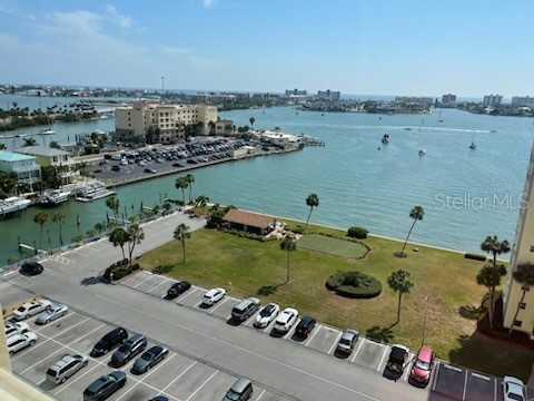 4550 Cove Circle #1206 Saint Petersburg FL 33708 U8198450 image1