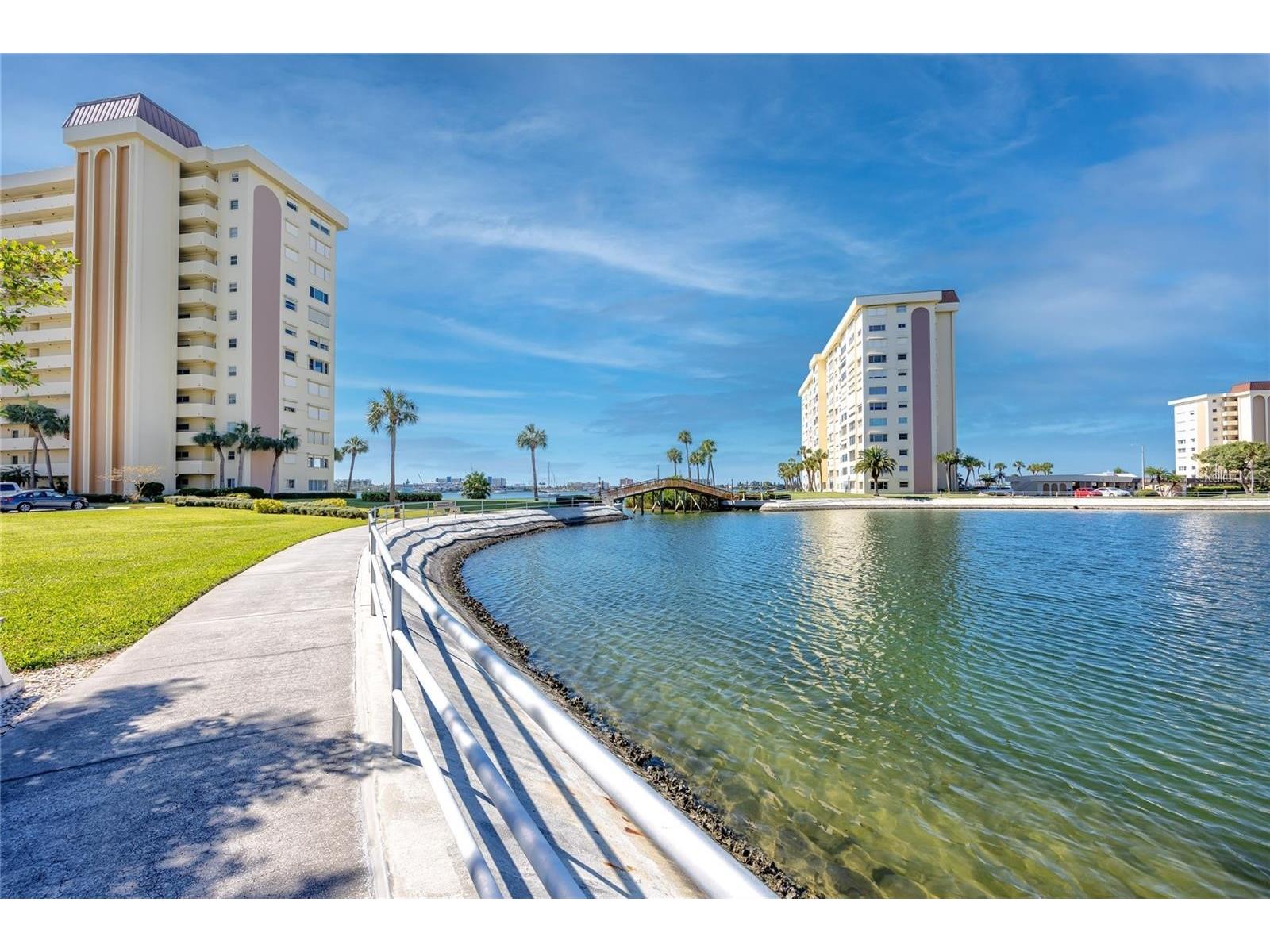 4550 Cove Circle #205 Saint Petersburg FL 33708 - BOCA CIEGA BAY TB8504017 image13