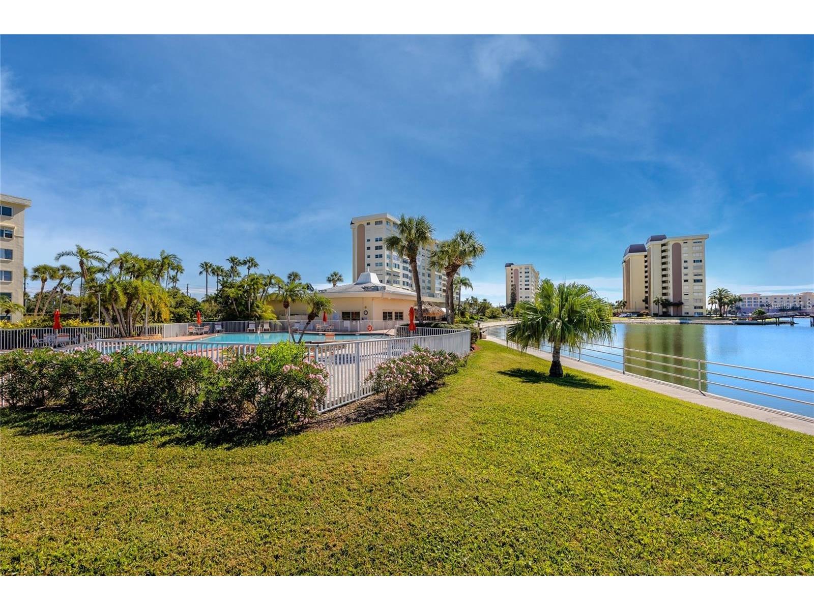 4550 Cove Circle #205 Saint Petersburg FL 33708 - BOCA CIEGA BAY TB8504017 image18