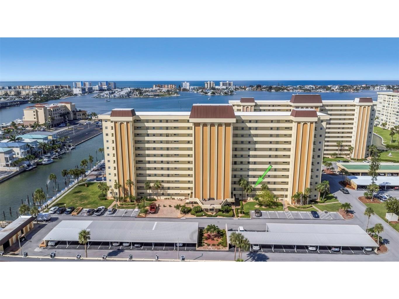 4550 Cove Circle #207 Saint Petersburg FL 33708 TB8420607 image1