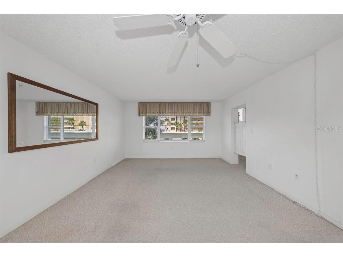 4550 Cove Circle #207 Saint Petersburg FL 33708 TB8420607 image14