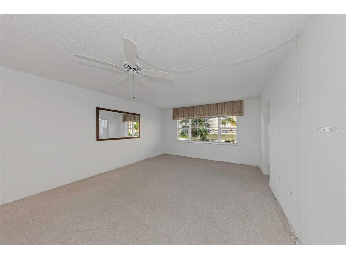 4550 Cove Circle #207 Saint Petersburg FL 33708 TB8420607 image15