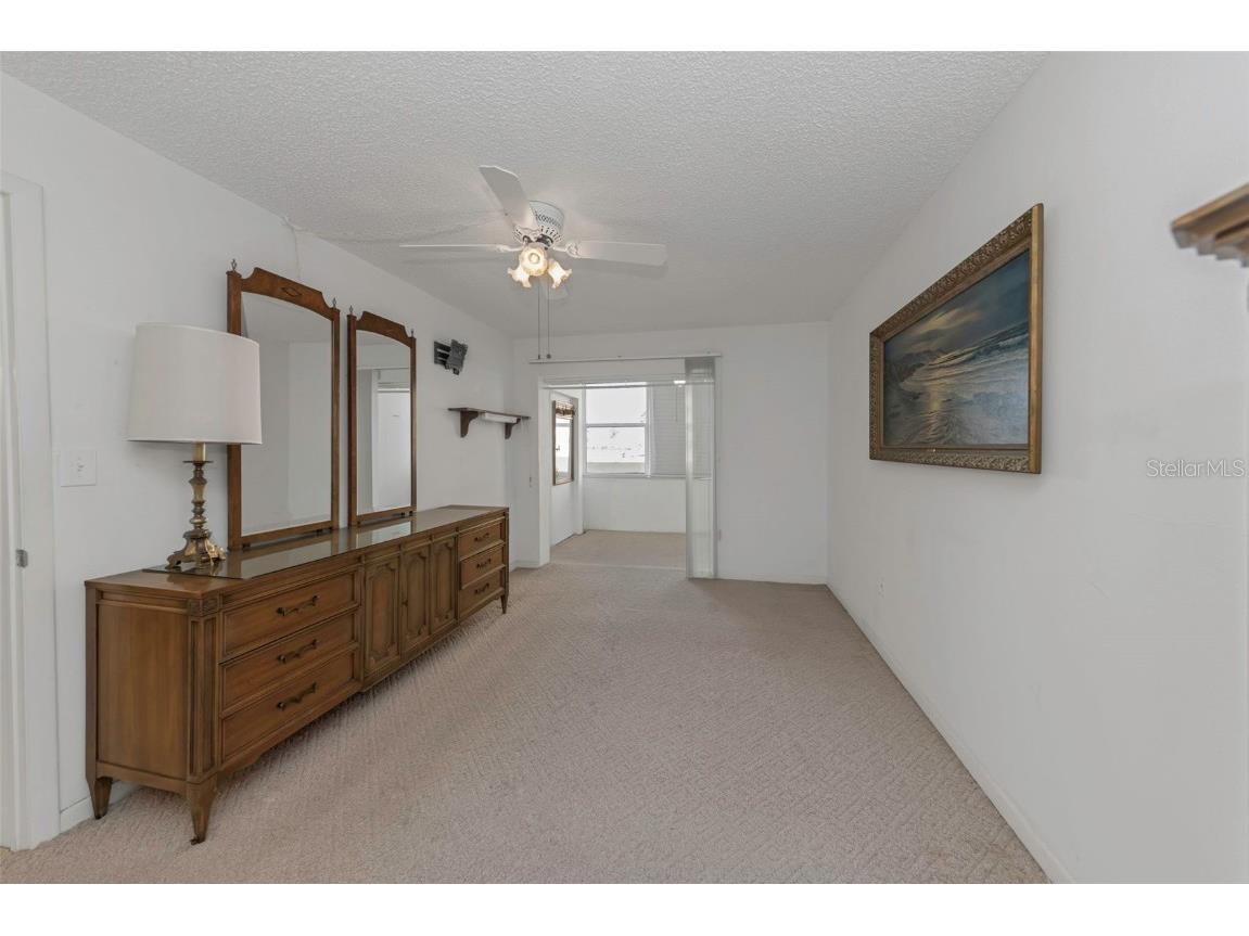 4550 Cove Circle #207 Saint Petersburg FL 33708 TB8420607 image28