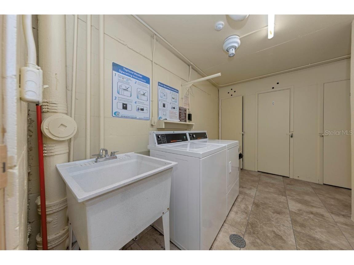 4550 Cove Circle #207 Saint Petersburg FL 33708 TB8420607 image35