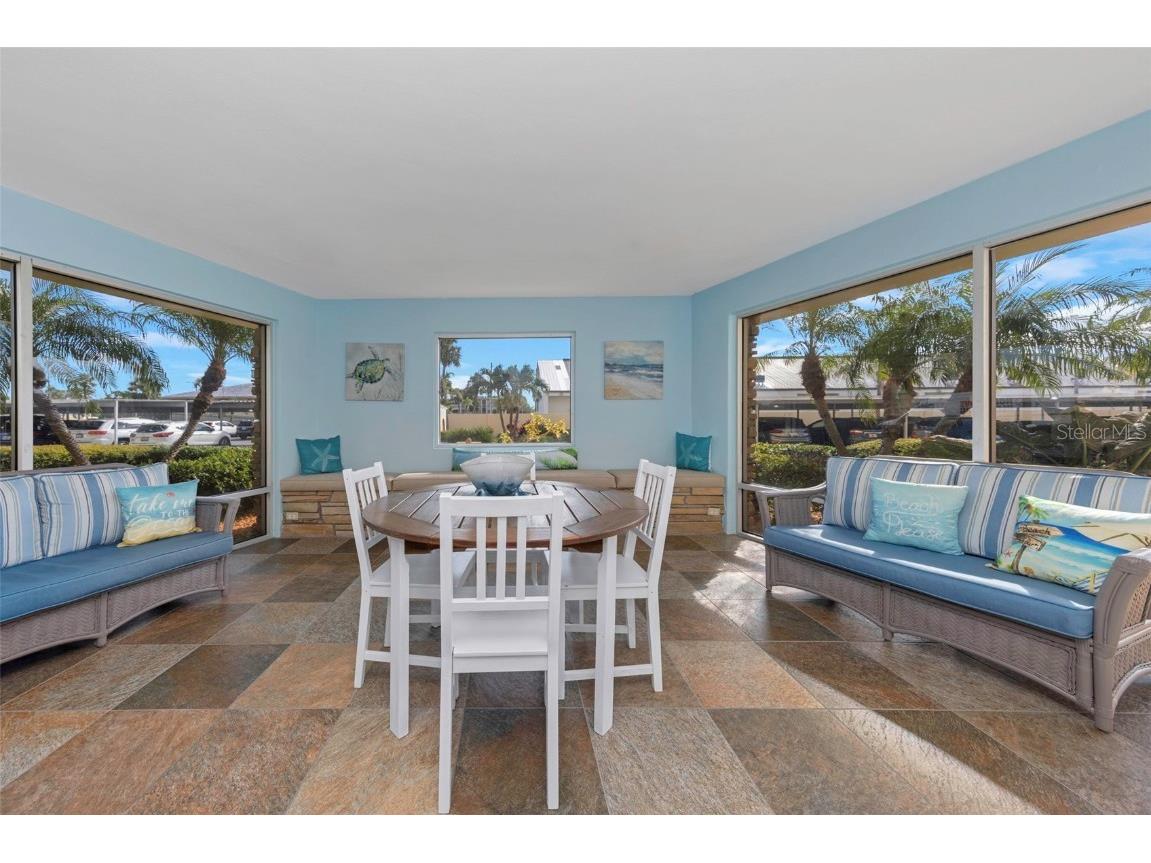 4550 Cove Circle #207 Saint Petersburg FL 33708 TB8420607 image39