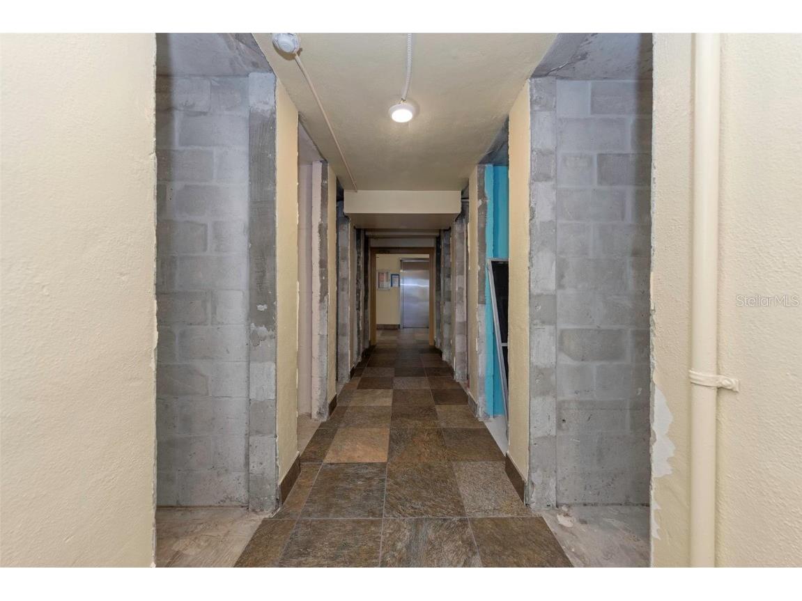 4550 Cove Circle #207 Saint Petersburg FL 33708 TB8420607 image40