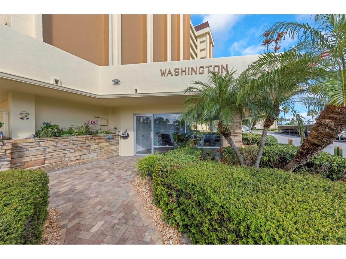 4550 Cove Circle #207 Saint Petersburg FL 33708 TB8420607 image42