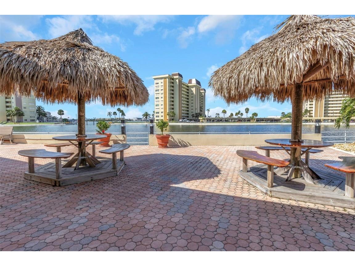 4550 Cove Circle #207 Saint Petersburg FL 33708 TB8420607 image47