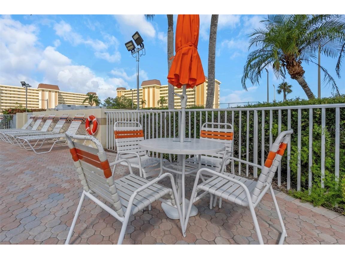 4550 Cove Circle #207 Saint Petersburg FL 33708 TB8420607 image54