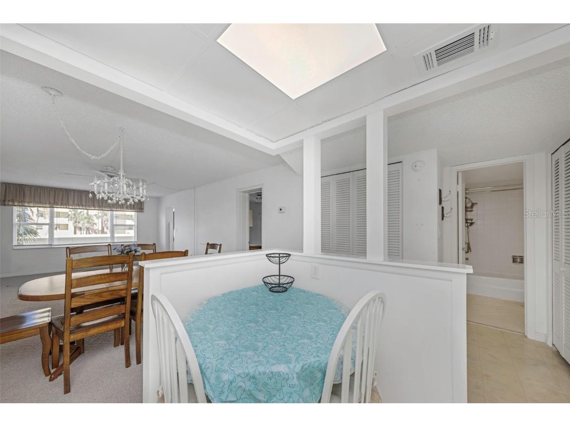 4550 Cove Circle #207 Saint Petersburg FL 33708 TB8420607 image6