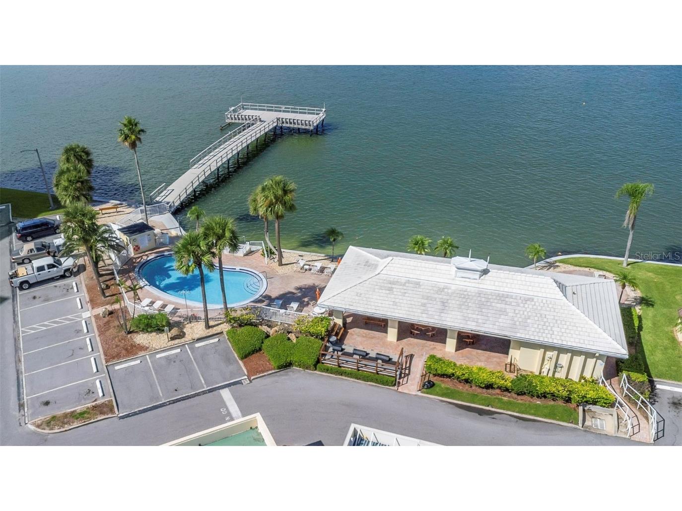 4550 Cove Circle #207 Saint Petersburg FL 33708 TB8420607 image60