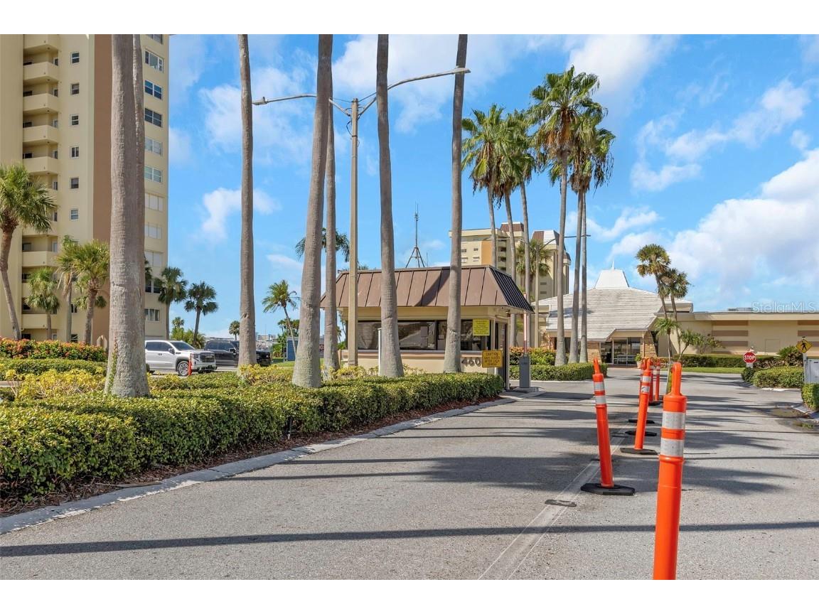 4550 Cove Circle #207 Saint Petersburg FL 33708 TB8420607 image76