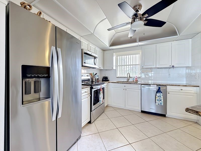 4550 Cove Circle #302 Saint Petersburg FL 33708 - BOCA CIEGA BAY TB8515538 image11