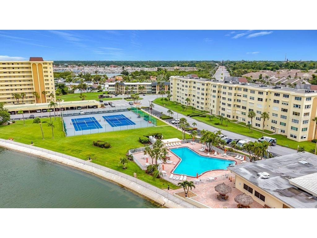 4550 Cove Circle #302 Saint Petersburg FL 33708 - BOCA CIEGA BAY TB8515538 image58