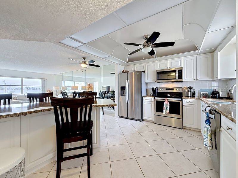 4550 Cove Circle #302 Saint Petersburg FL 33708 - BOCA CIEGA BAY TB8515538 image7