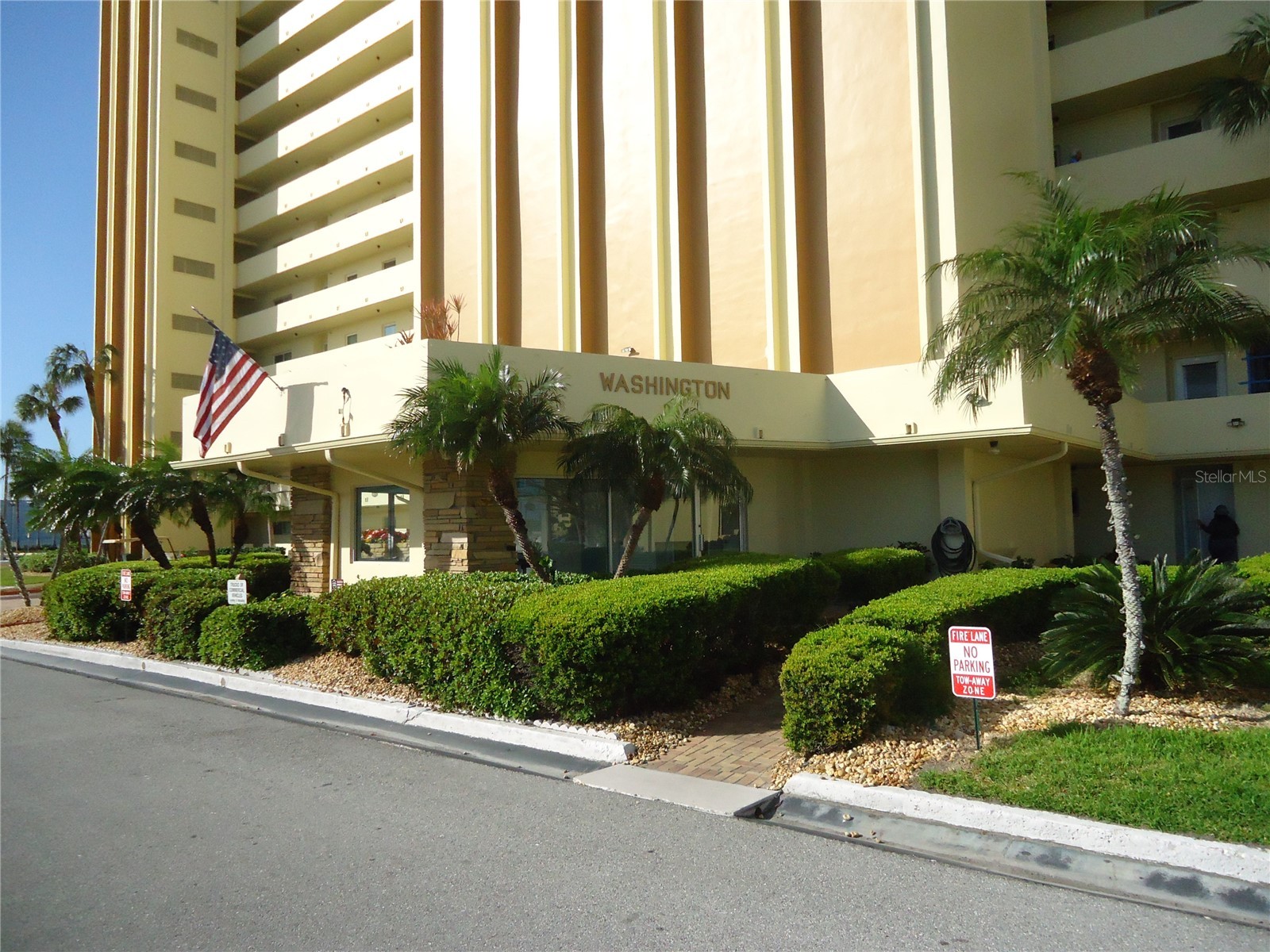 4550 Cove Circle #405 Saint Petersburg FL 33708 TB8496632 image1