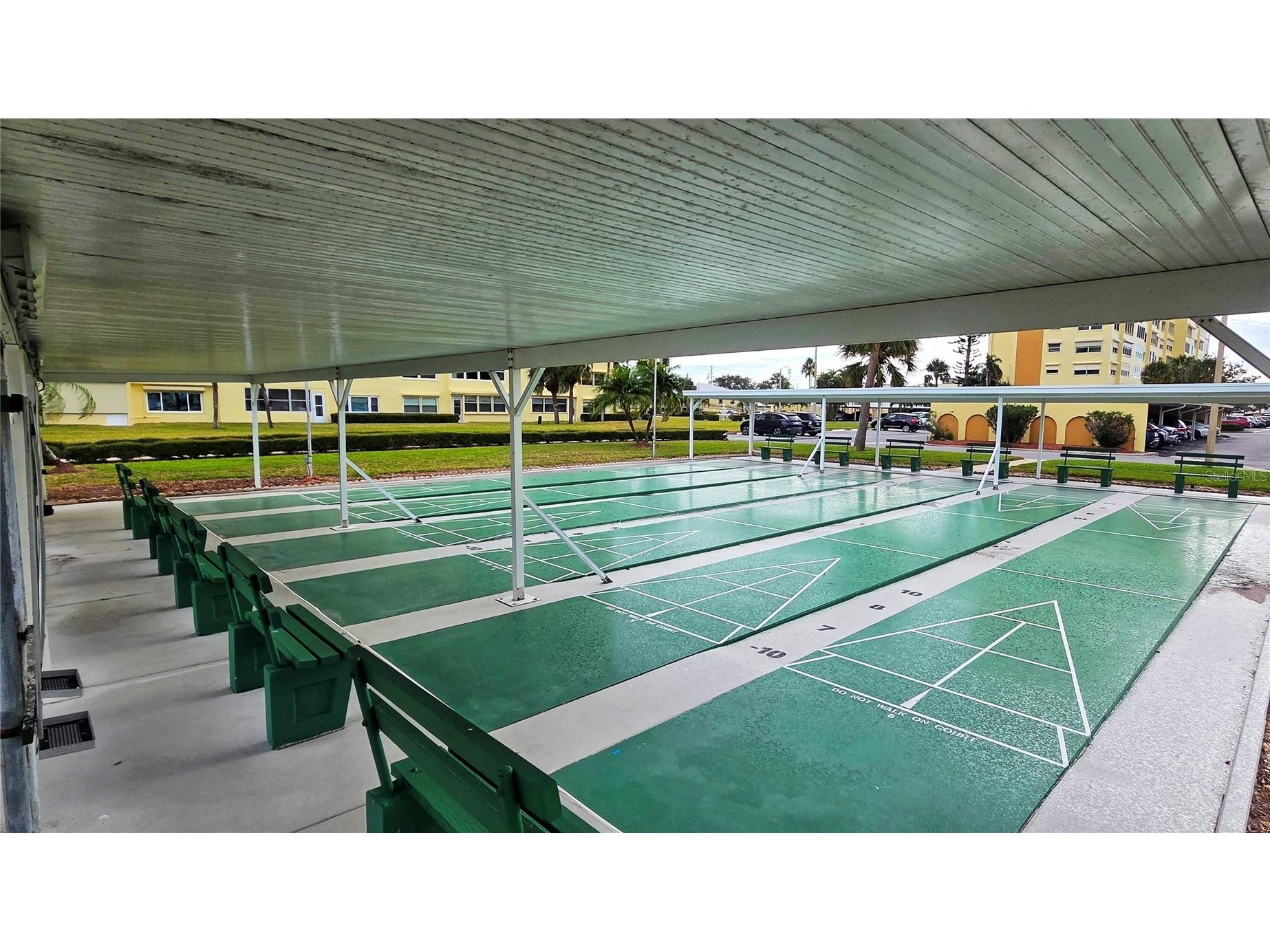 4550 Cove Circle #406 Saint Petersburg FL 33708 TB8457353 image18