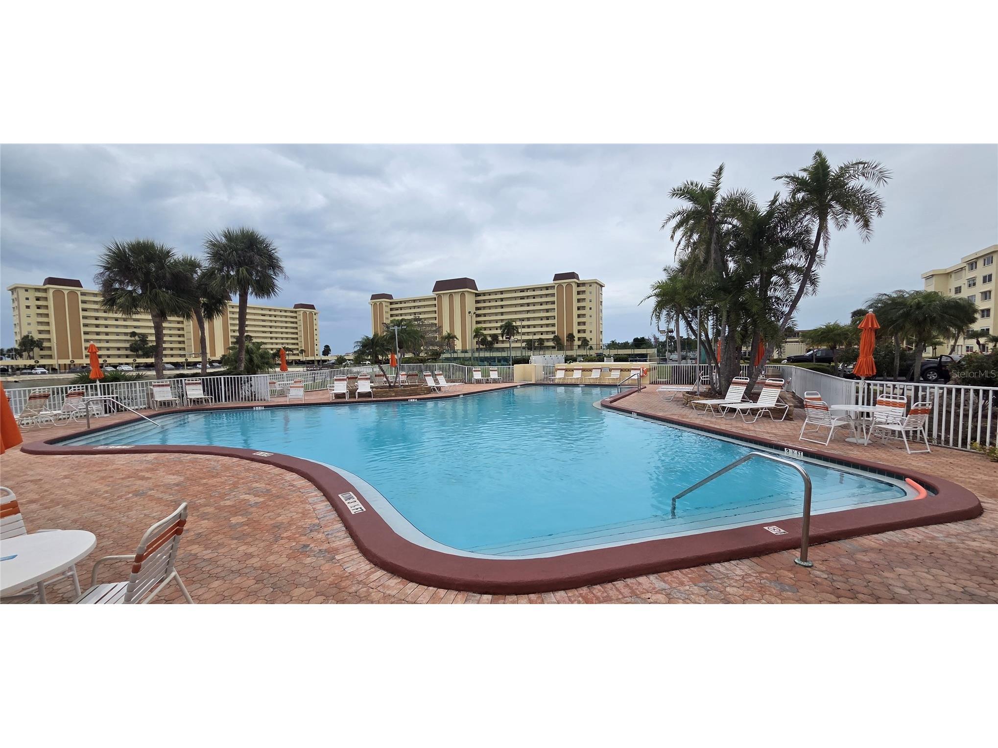 4550 Cove Circle #406 Saint Petersburg FL 33708 TB8457353 image23