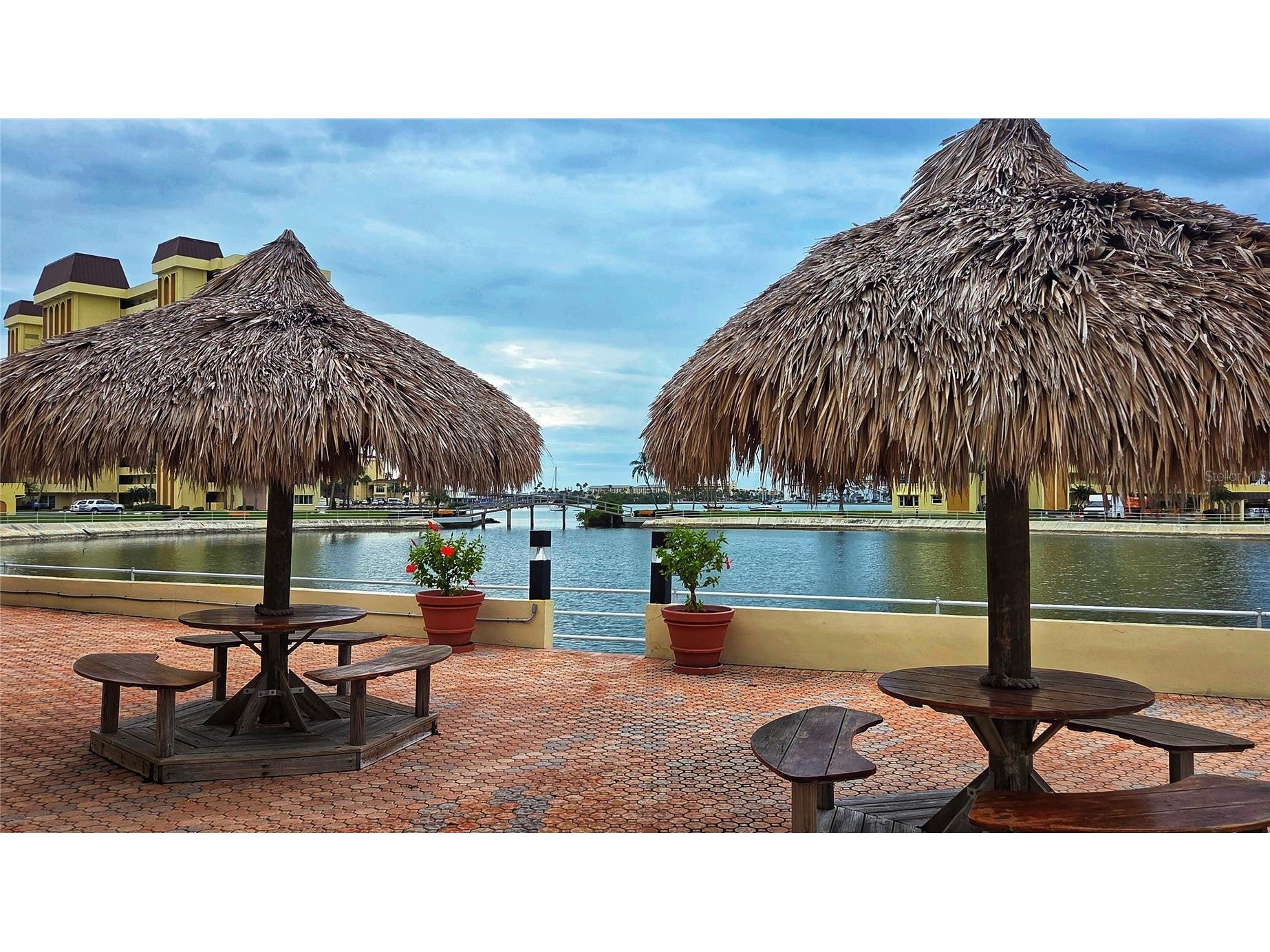 4550 Cove Circle #406 Saint Petersburg FL 33708 TB8457353 image28