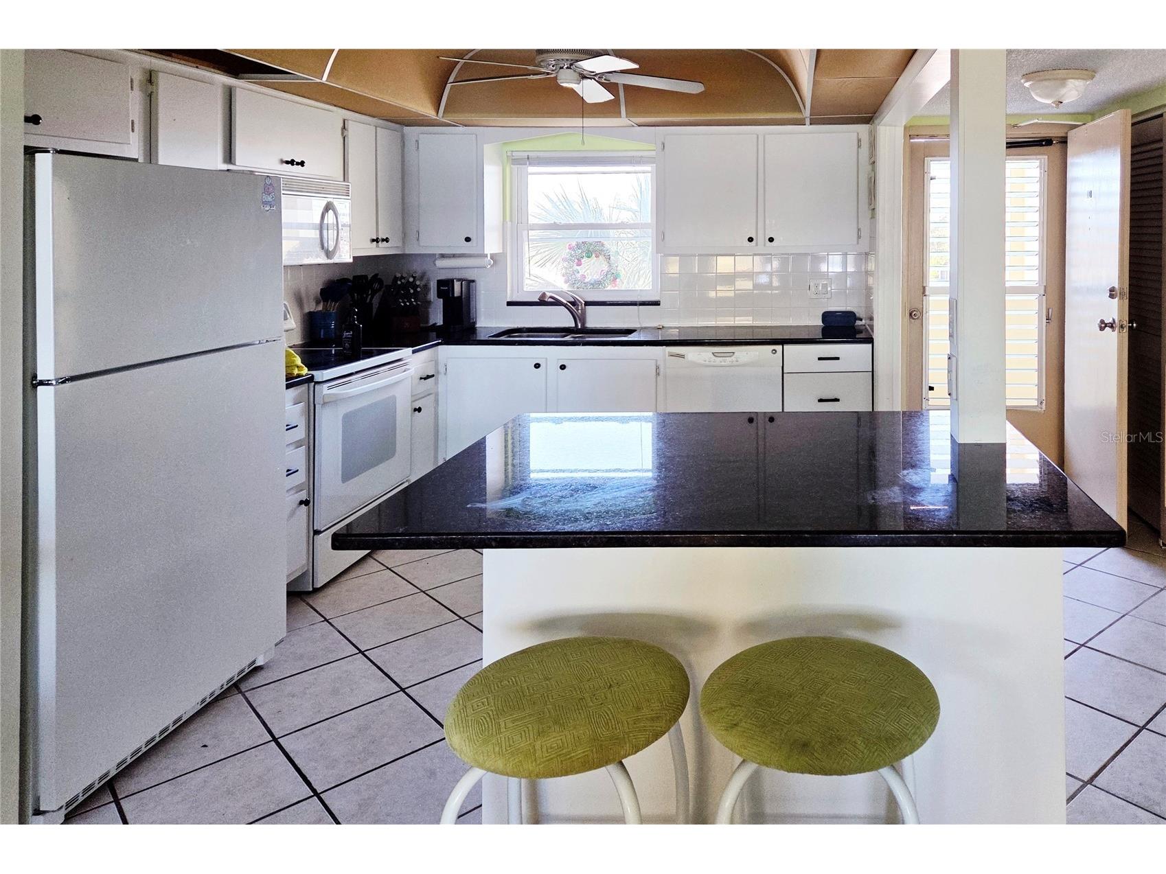 4550 Cove Circle #406 Saint Petersburg FL 33708 TB8457353 image5