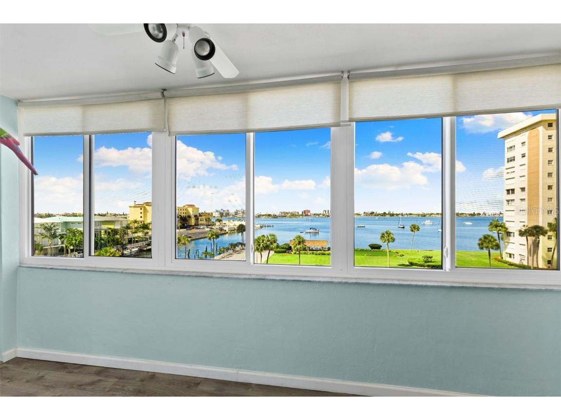 4550 Cove Circle #501 Saint Petersburg FL 33708 - BOCA CIEGA BAY TB8440690 image5