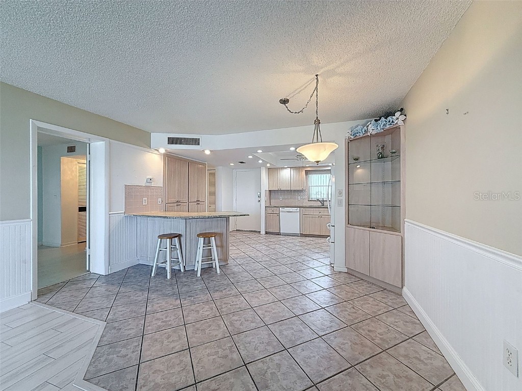 4550 Cove Circle #507 Saint Petersburg FL 33708 W7878989 image9