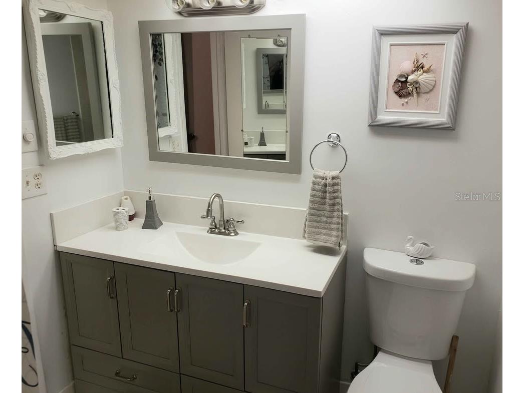 4550 Cove Circle #808 Saint Petersburg FL 33708 TB8526693 image12